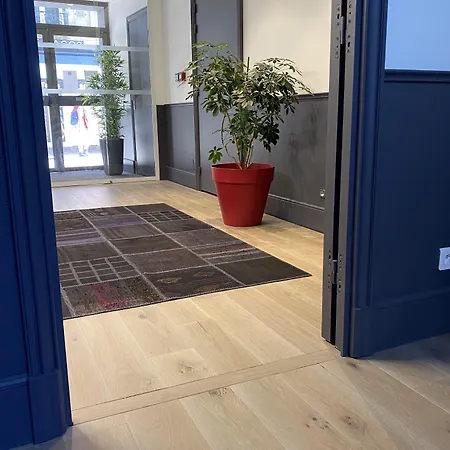 Hotel Colbert Tours