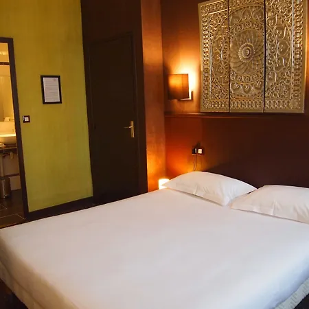 Colbert فندق تور